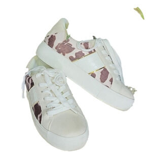 COW Tennis Shoes size 6.5